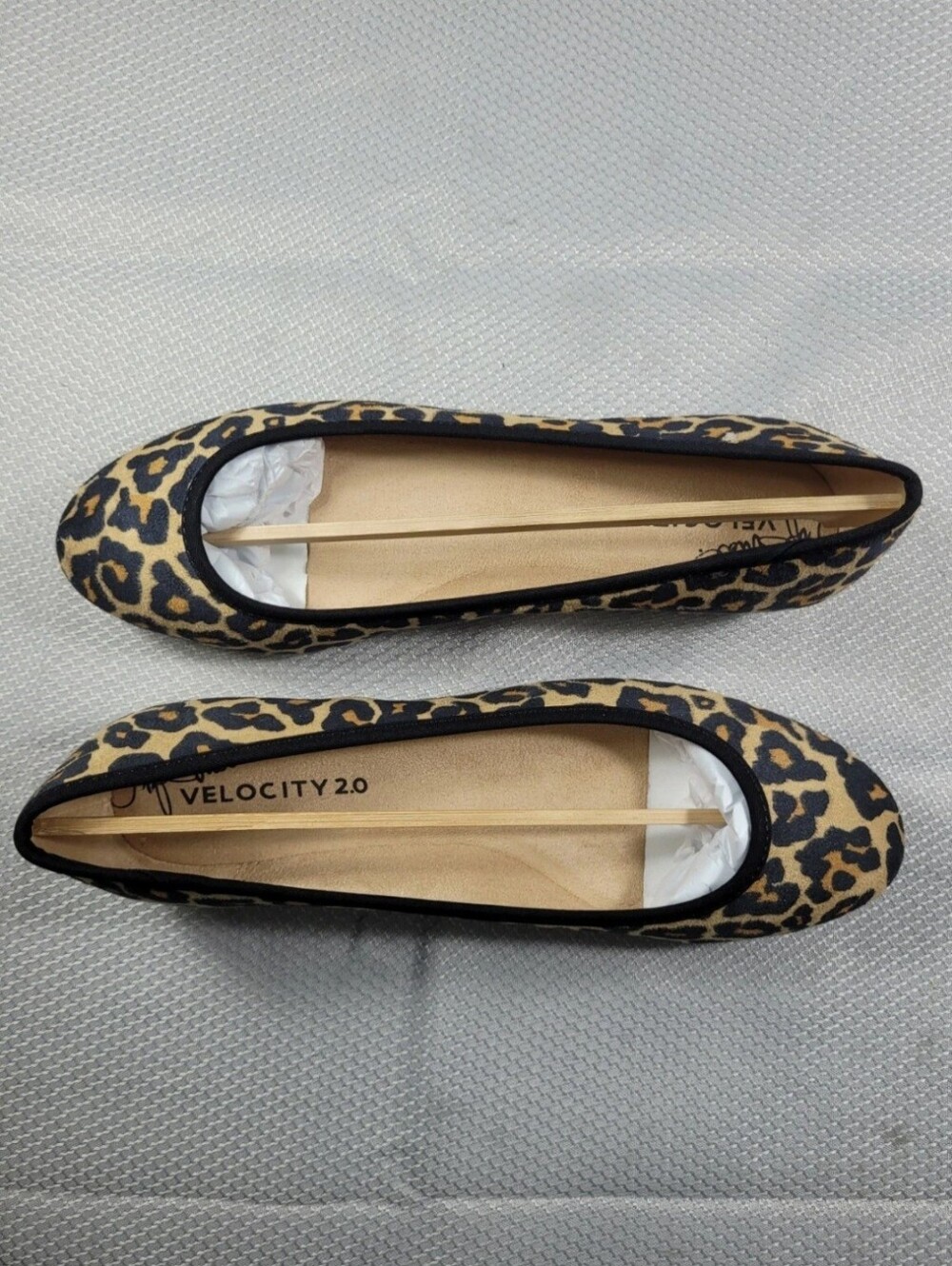 LifeStride Velocity 2.0 Vivienne Leopard Women Size 6.5 Slip On Flats Shoes  621 - Picture 2 of 9